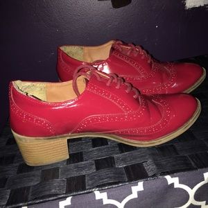 Fashionable rampage red vintage style shoes